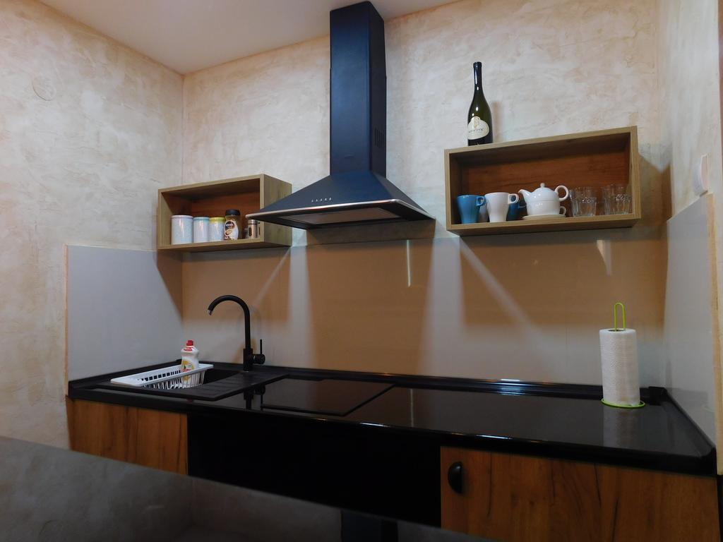 Lola Apartments Banja Koviljača Kültér fotó