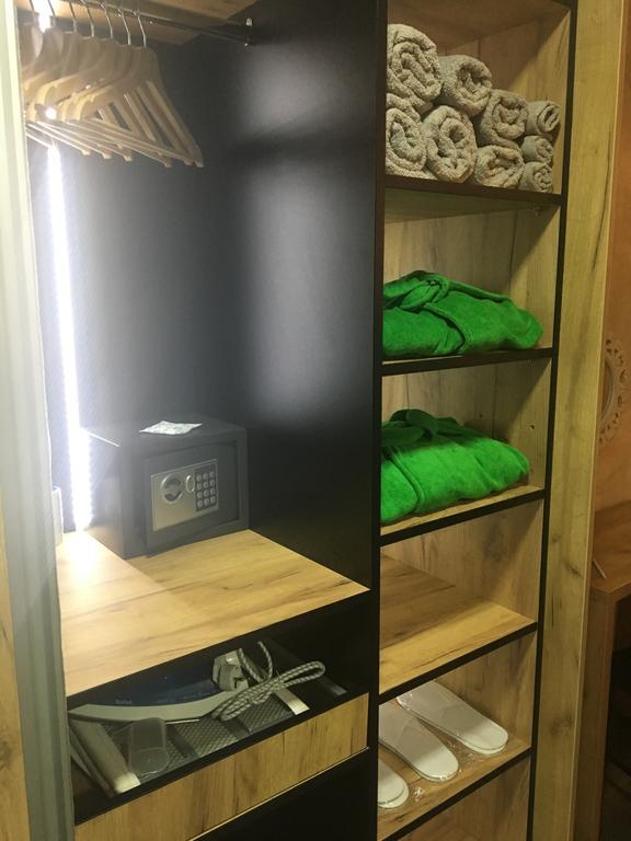 Lola Apartments Banja Koviljača Kültér fotó