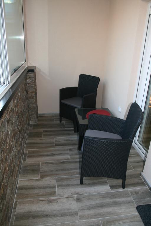 Lola Apartments Banja Koviljača Kültér fotó