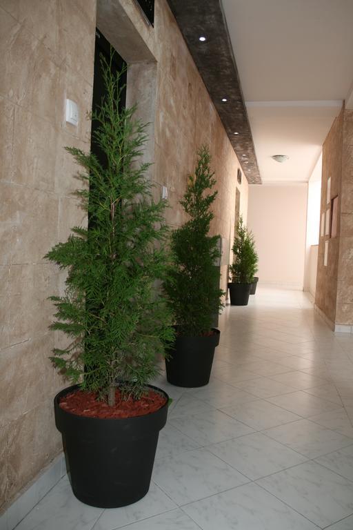 Lola Apartments Banja Koviljača Kültér fotó