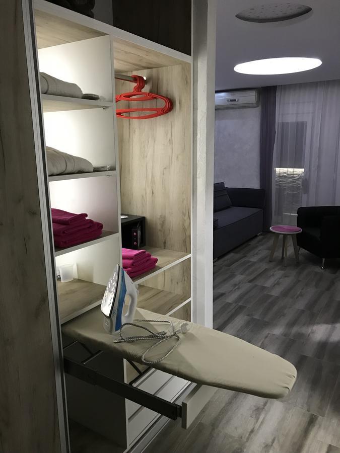 Lola Apartments Banja Koviljača Kültér fotó