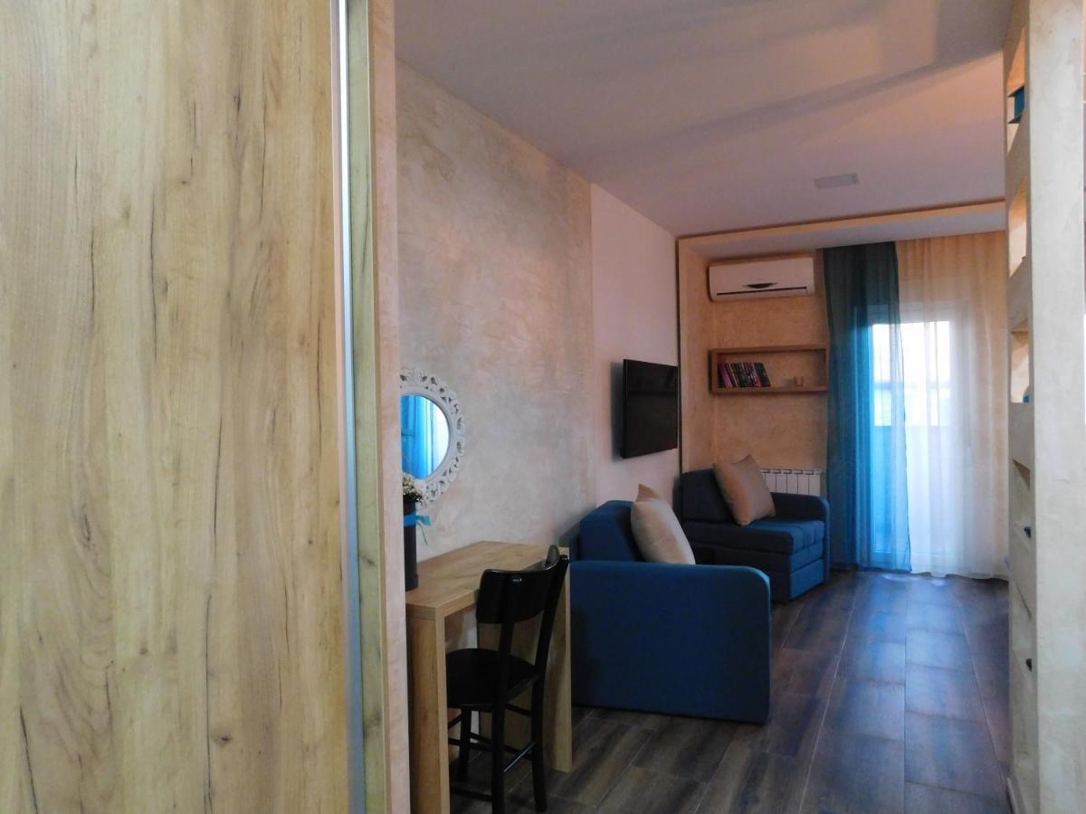 Lola Apartments Banja Koviljača Kültér fotó